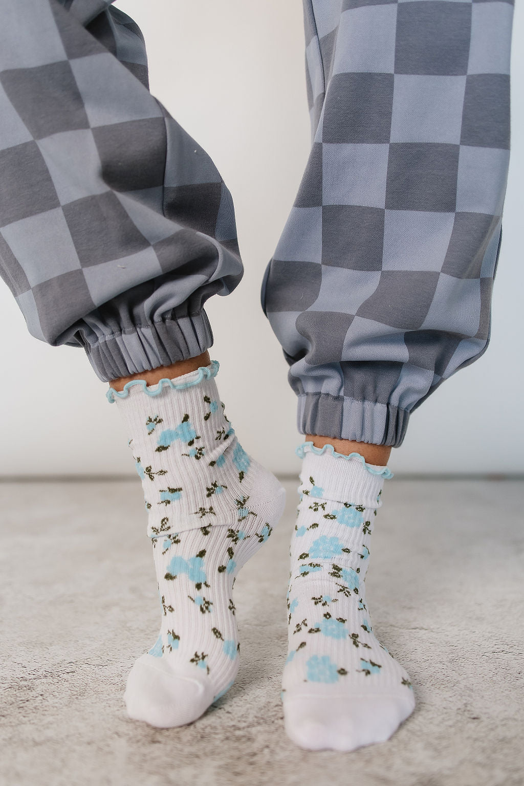 Cutie Crew Socks - Blue Floral