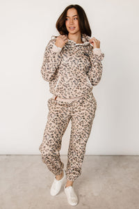 Comfort Zone Joggers - Leopard Lace
