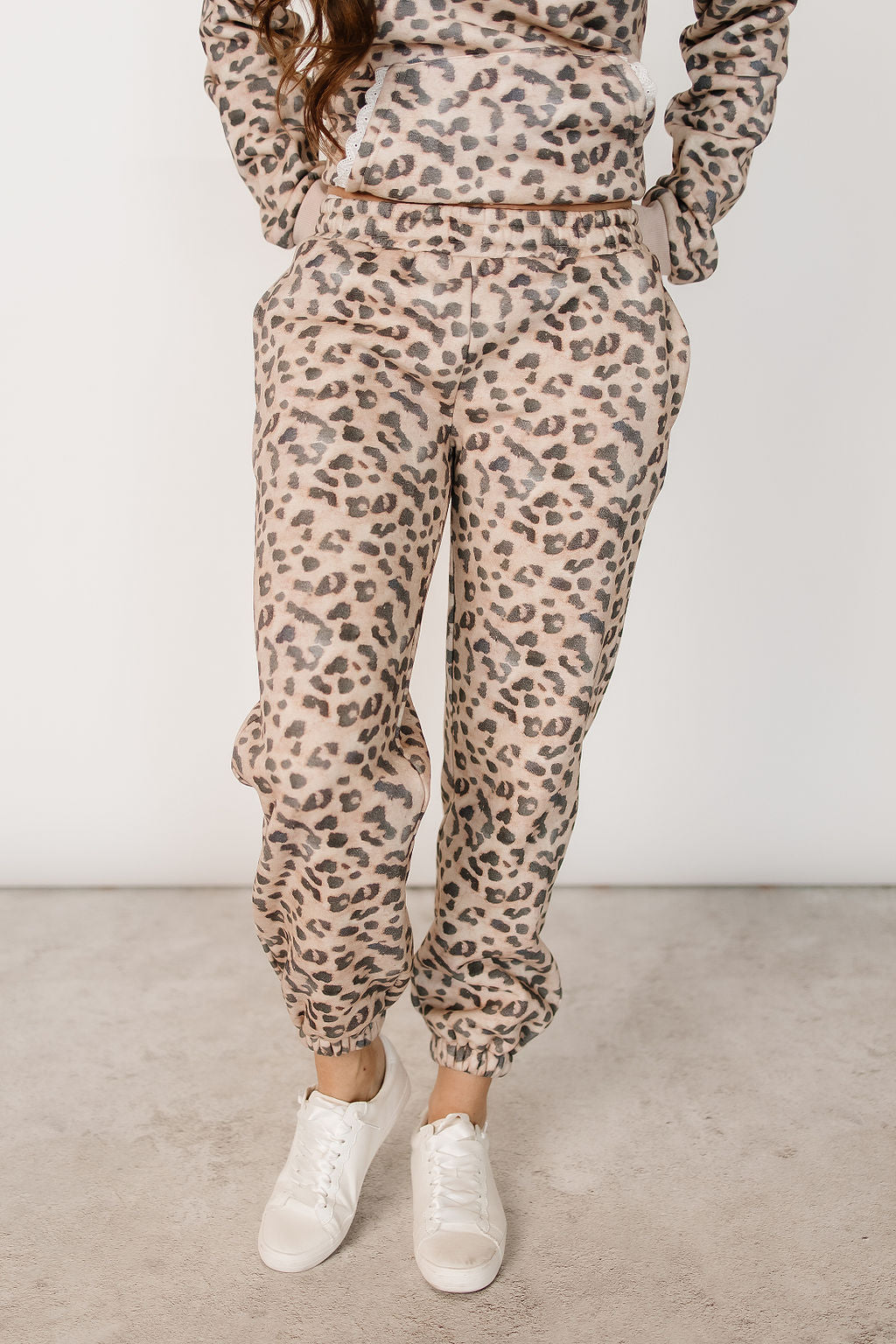 Comfort Zone Joggers - Leopard Lace