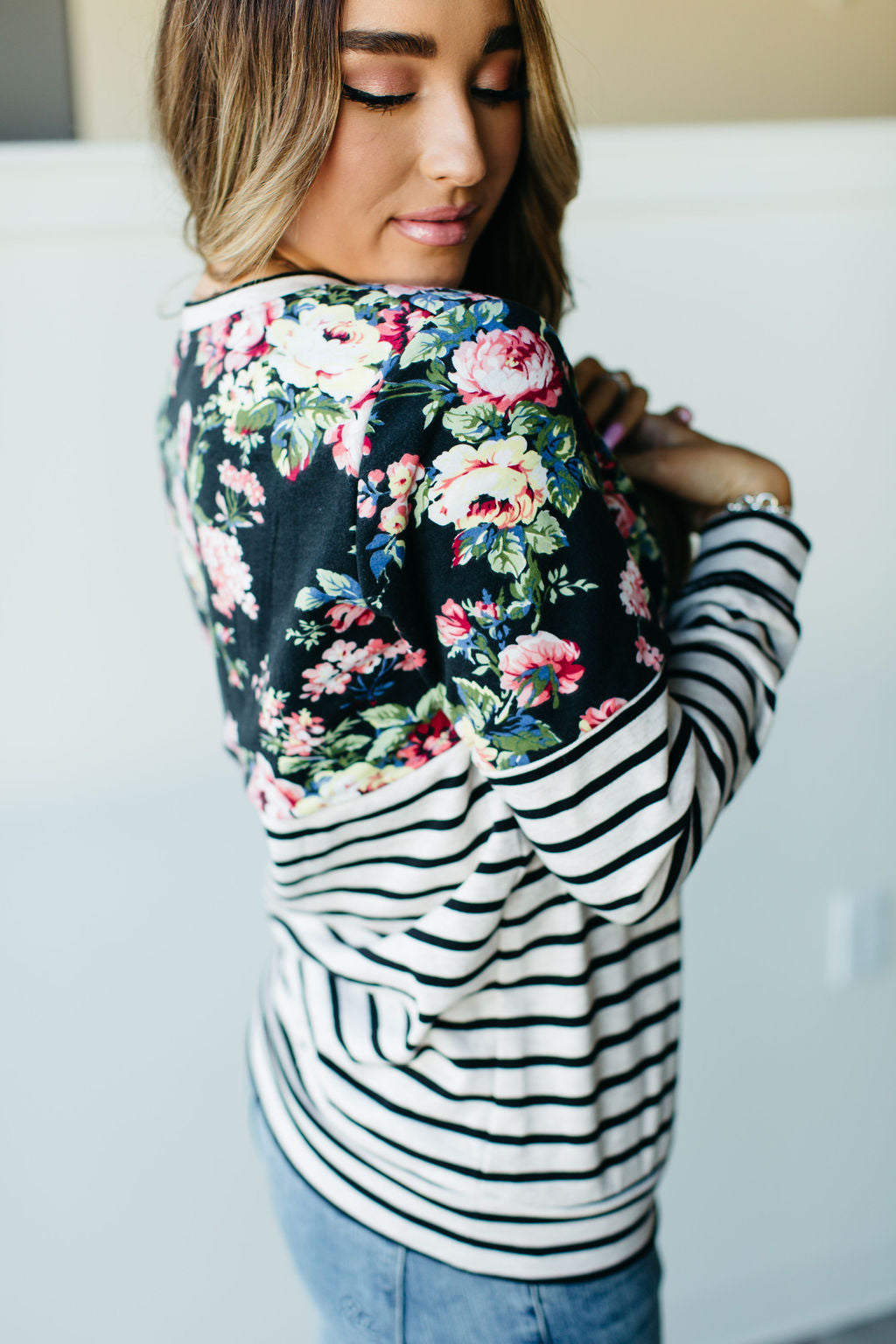 Accent Pullover - Midnight Floral