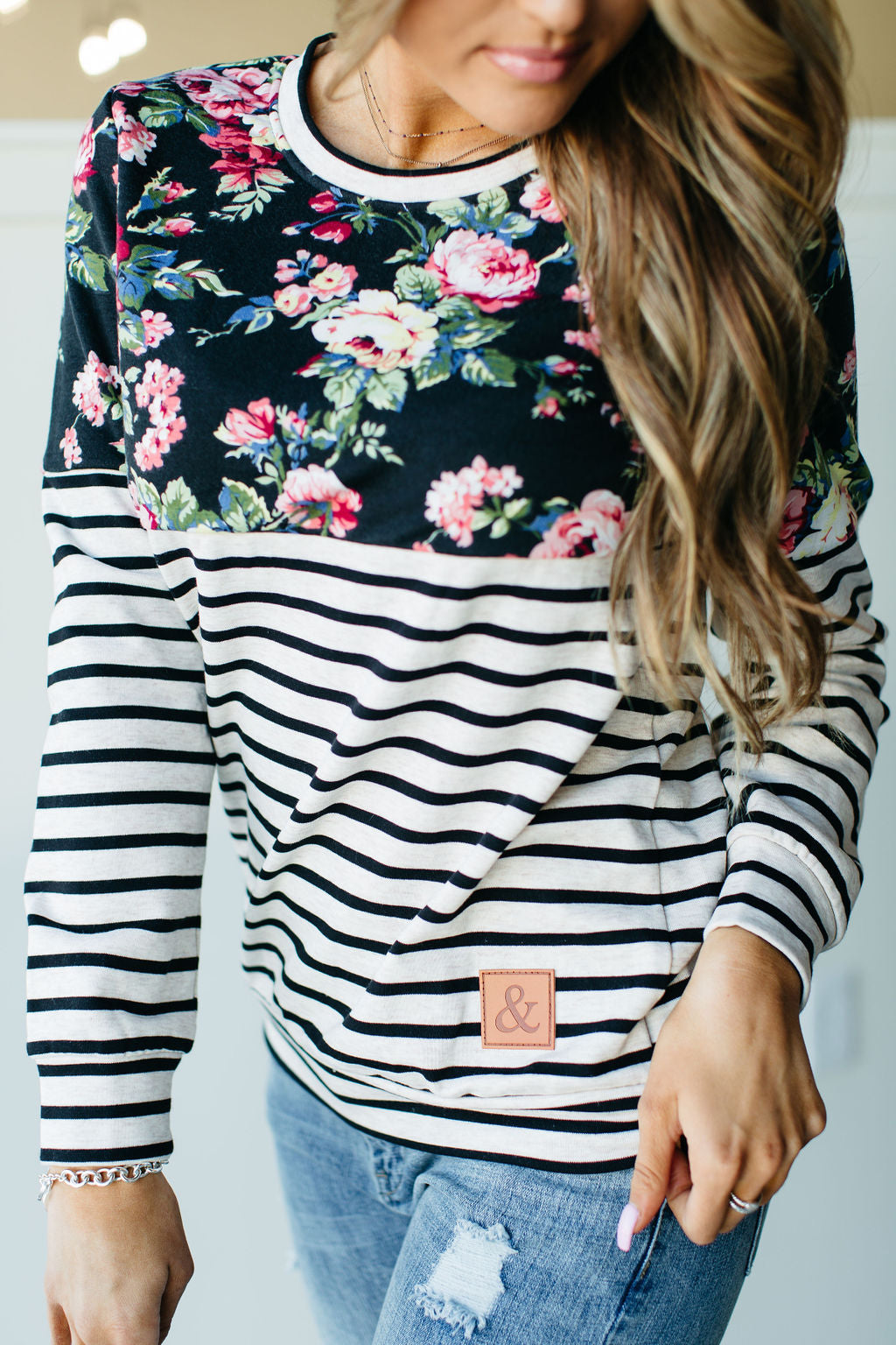 Accent Pullover - Midnight Floral