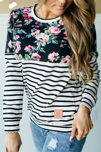 Accent Pullover - Midnight Floral