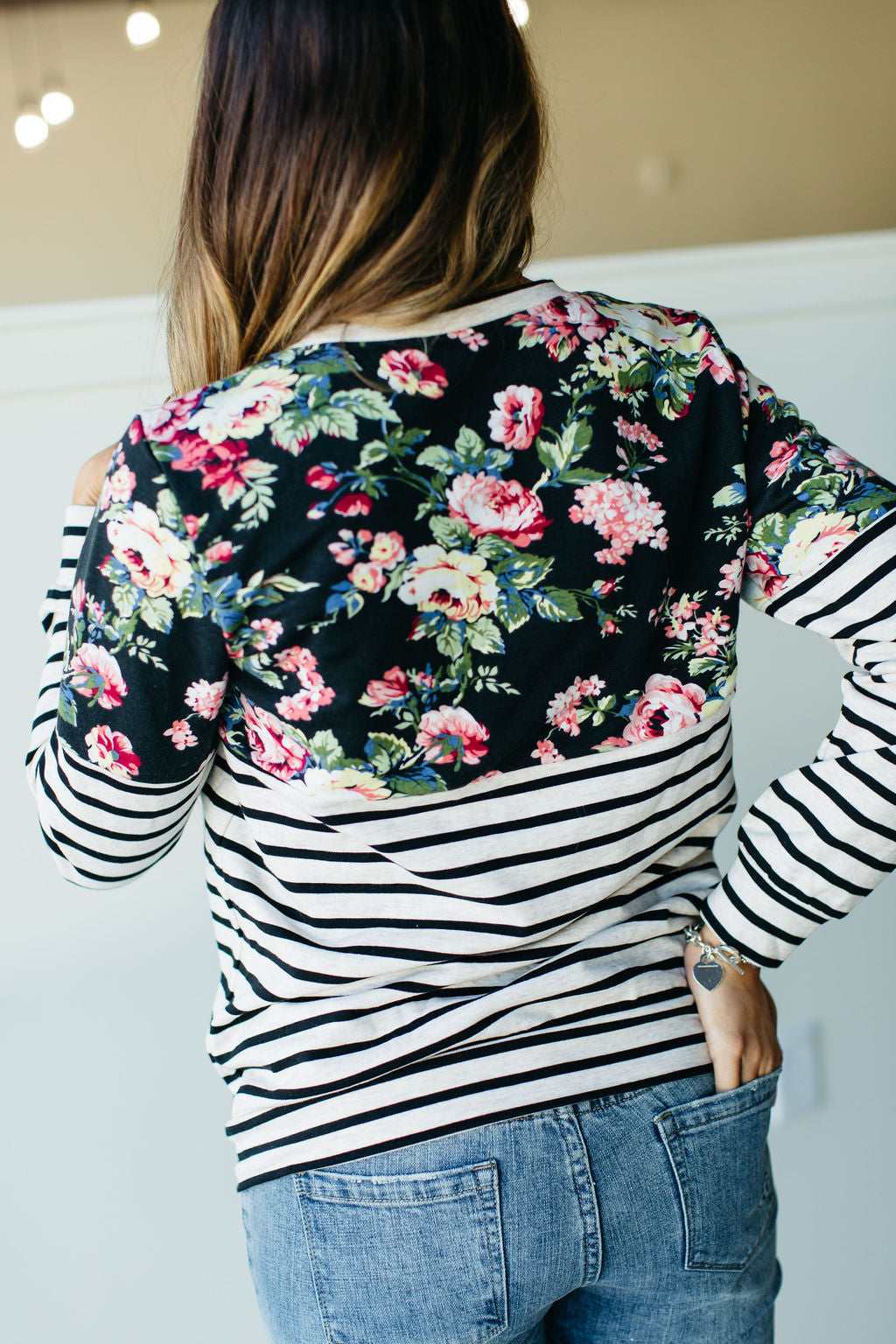 Accent Pullover - Midnight Floral
