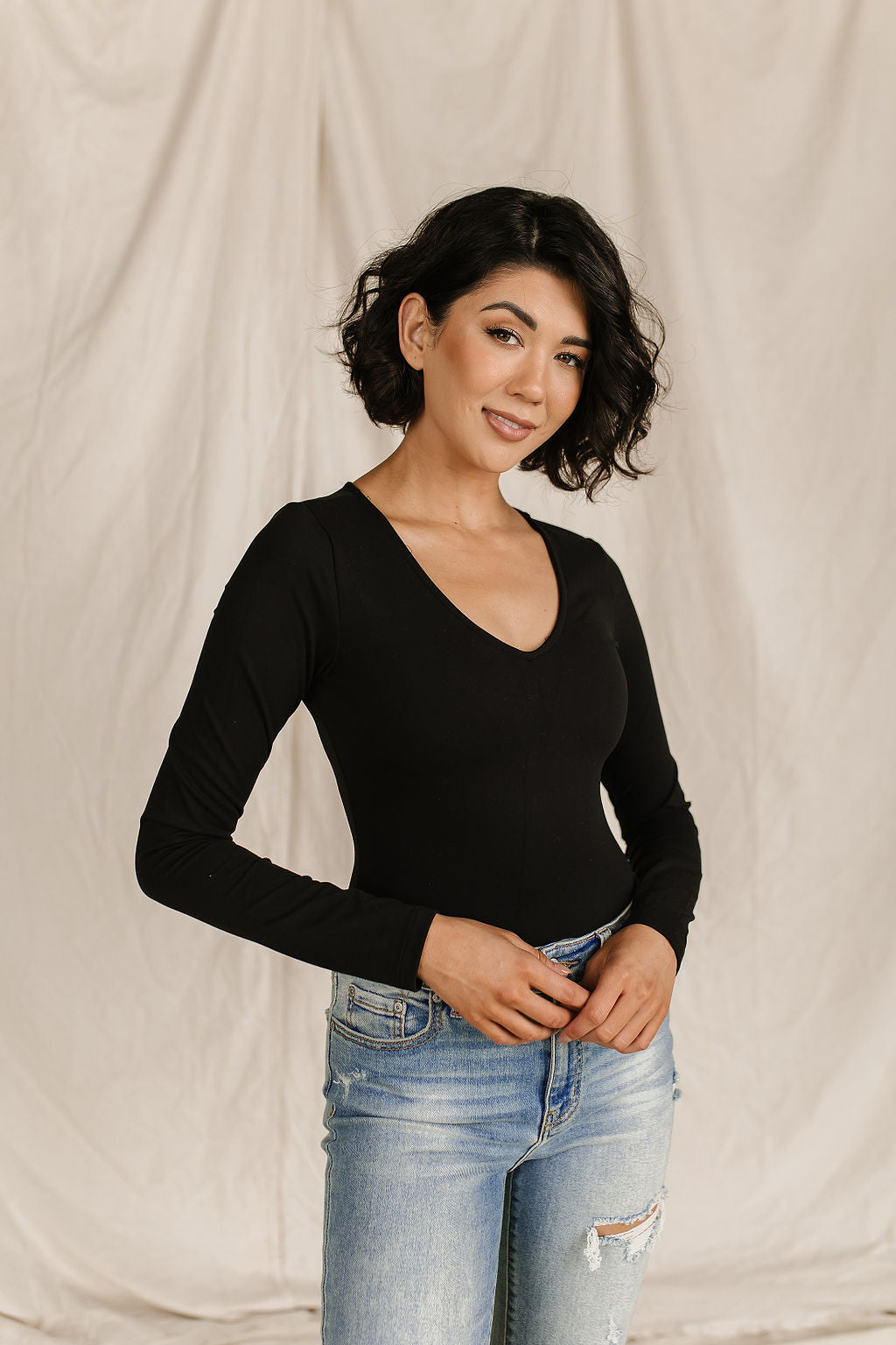 Bodysuit - Long Sleeve V Neck - Black