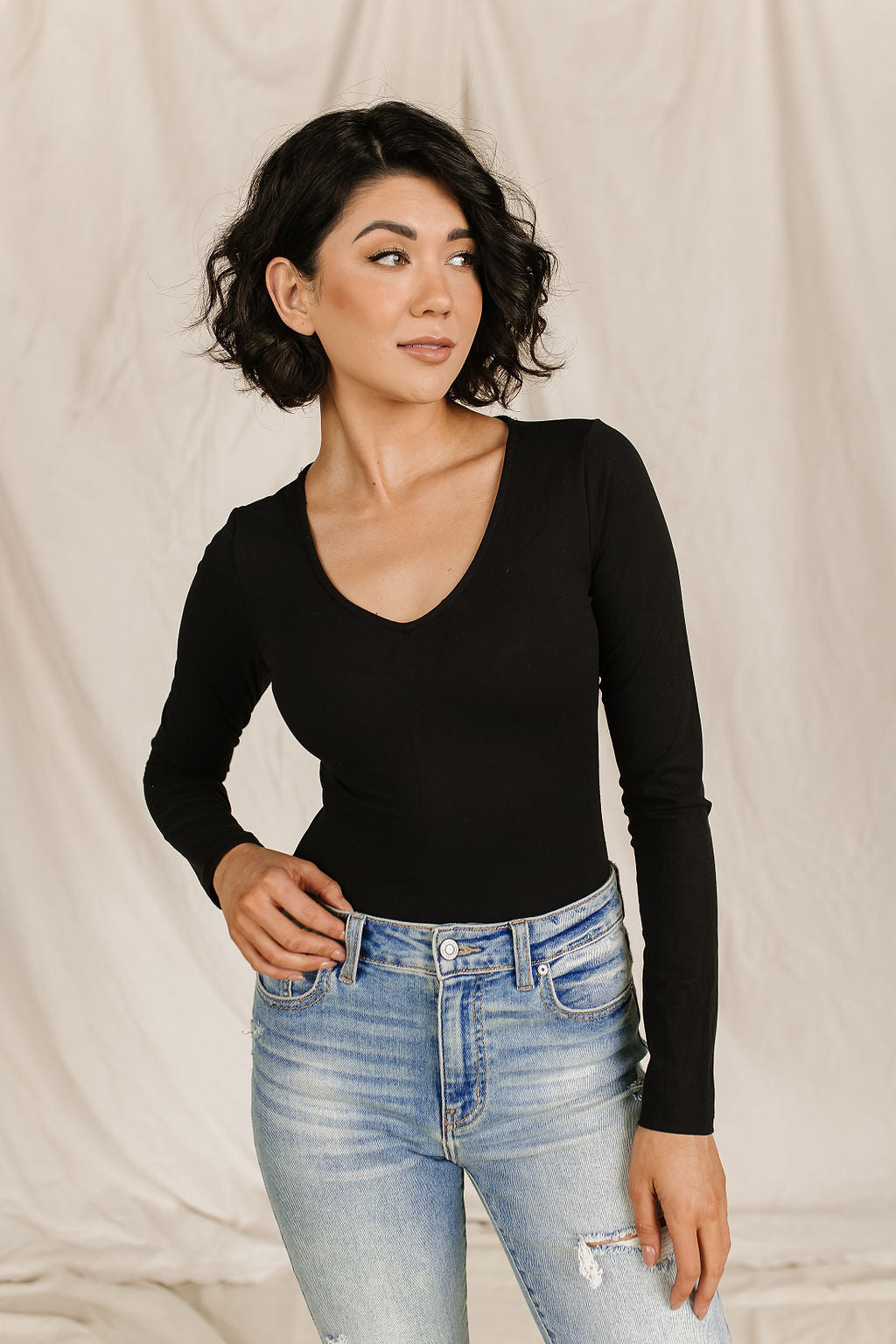 Bodysuit - Long Sleeve V Neck - Black