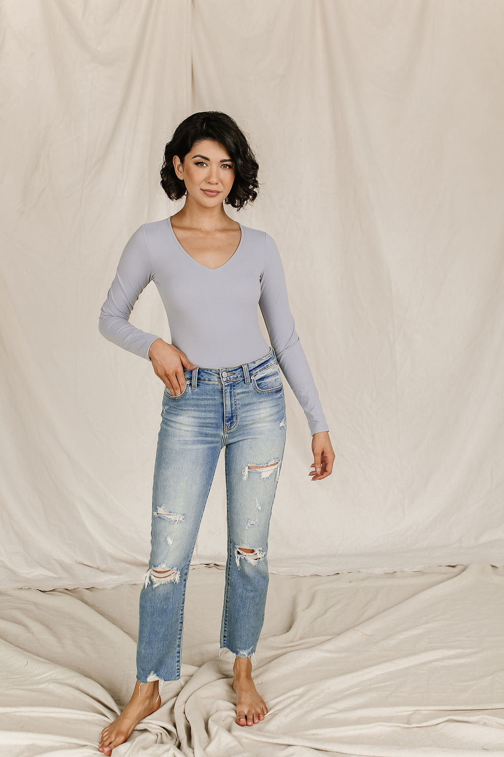 Bodysuit - Long Sleeve V Neck - Light Grey