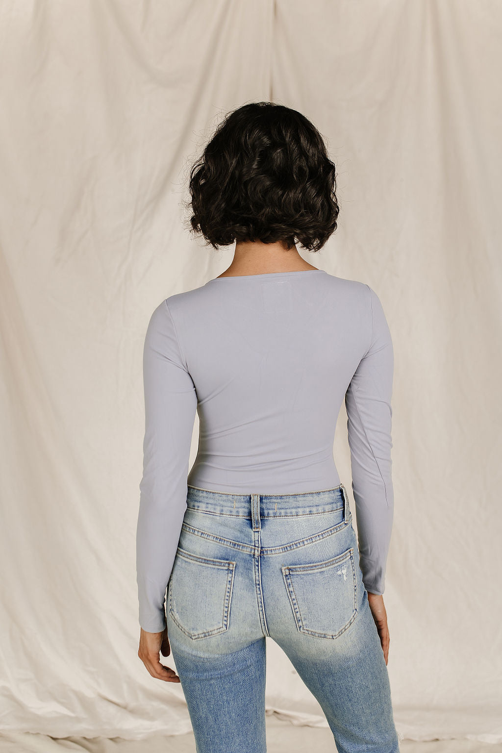 Bodysuit - Long Sleeve V Neck - Light Grey