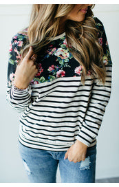 Accent Pullover - Midnight Floral