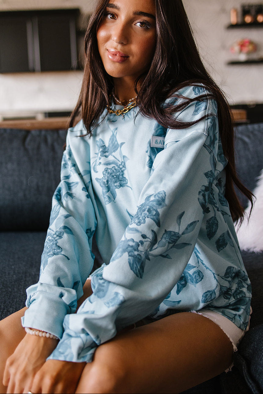 University SideSlit Pullover - Poolside
