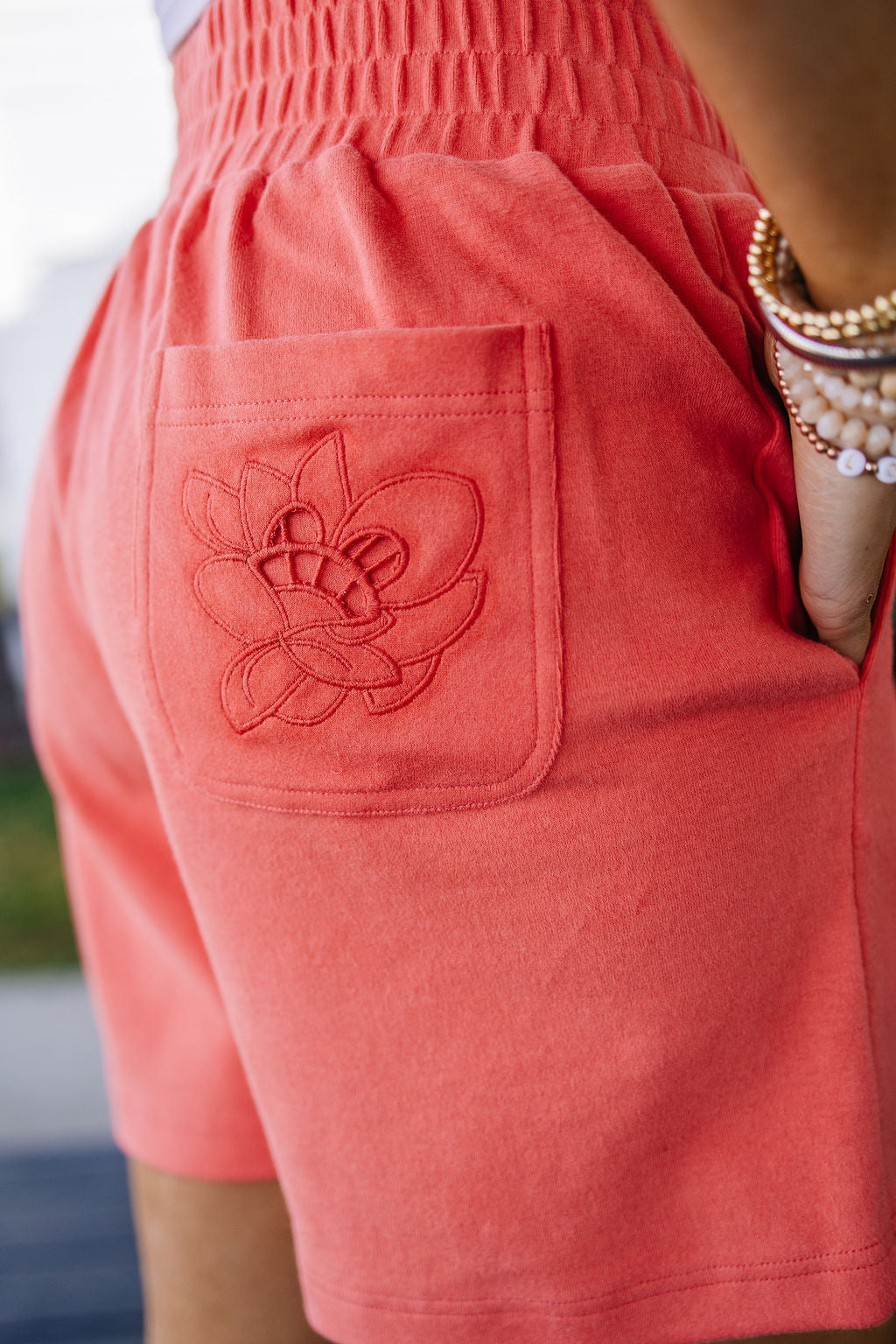 24/7 Shorts - Love Story Grapefruit