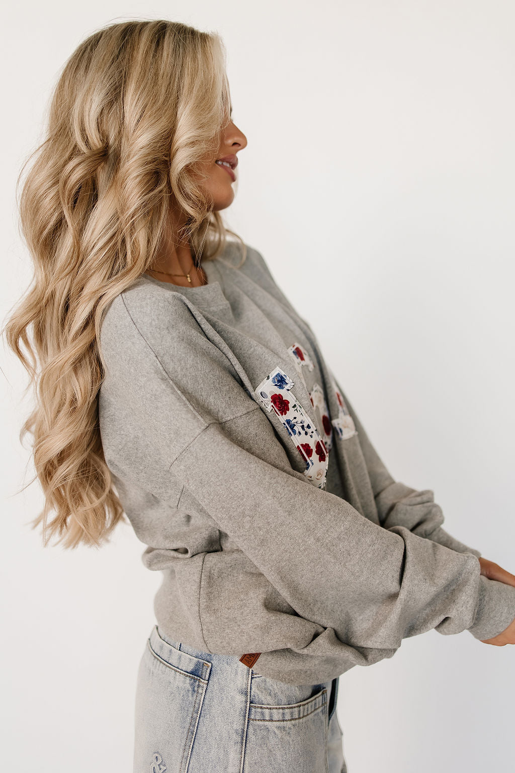 University Pullover - Miss Americana