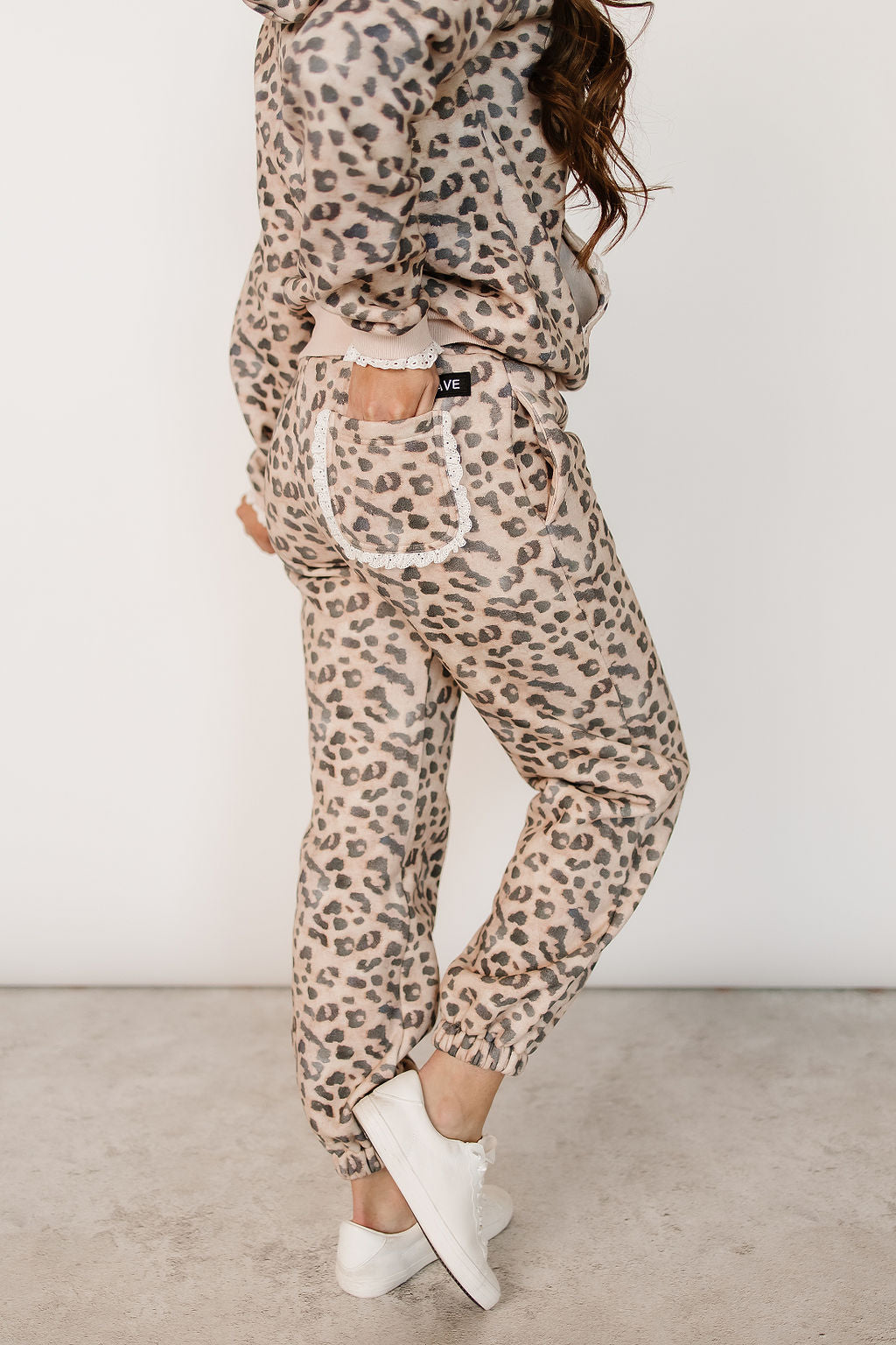 Comfort Zone Joggers - Leopard Lace – Ampersand Avenue