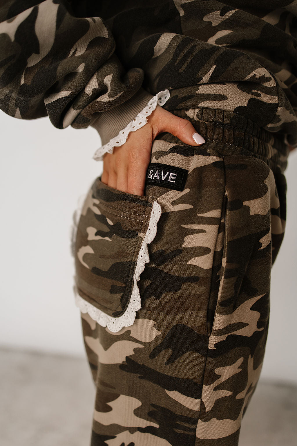 Comfort Zone Joggers - Camo Lace