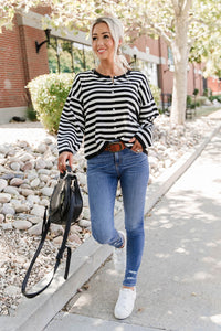 Classic Cardigan - Fine Lines