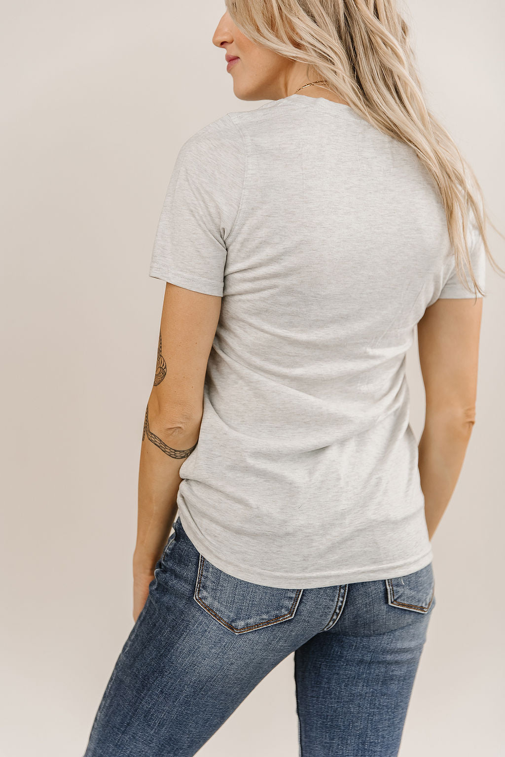 V Neck Lulu Tee - Heather Grey