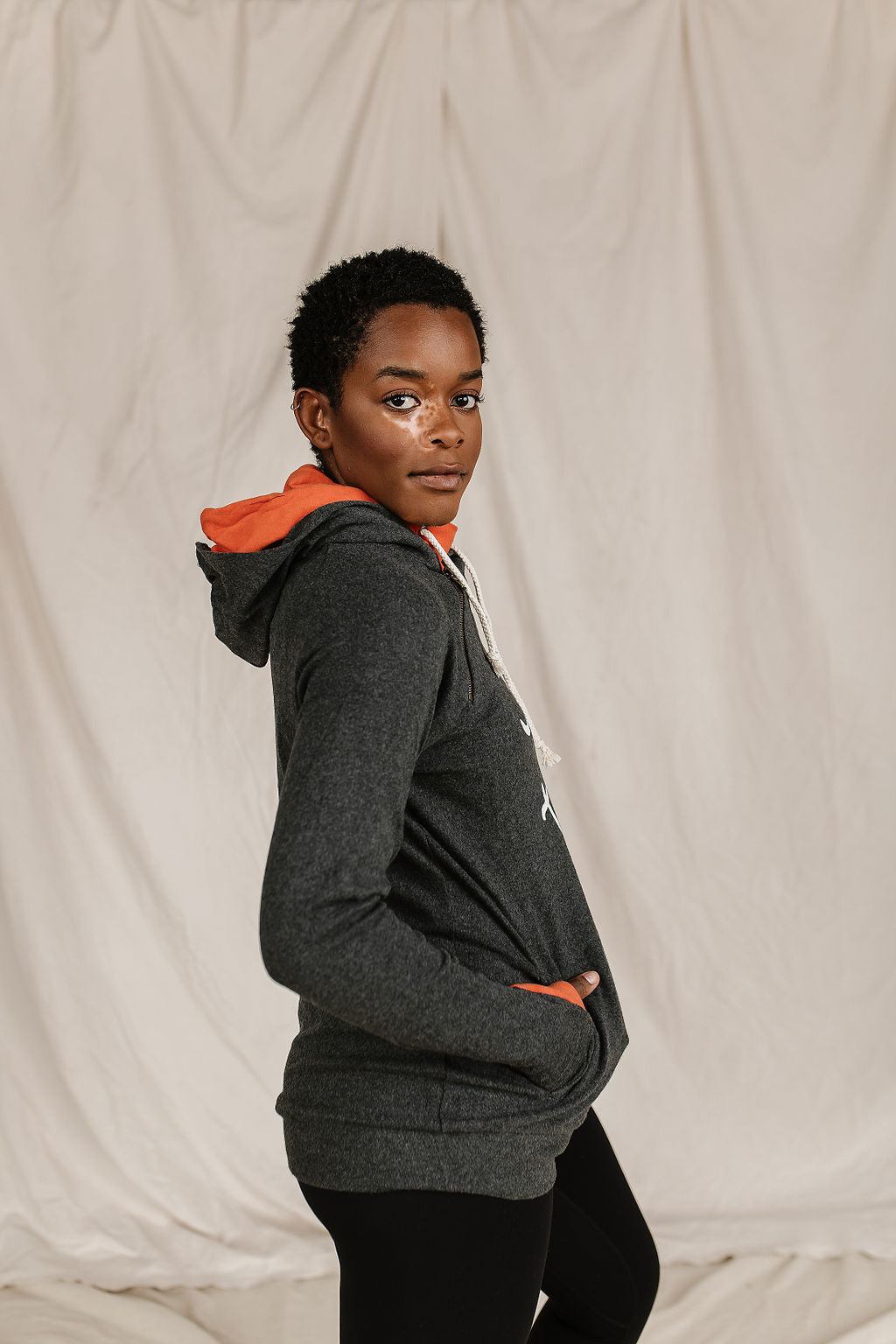 【限定アイテム】Eve harapeco 商店 Line Hoodie 限定アイテム】Eve harapeco 商店 Line Hoodie