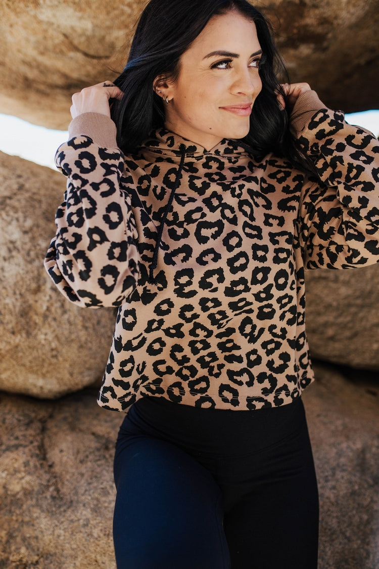 Elevated Sweatshirt Cropped - Tan Leopard