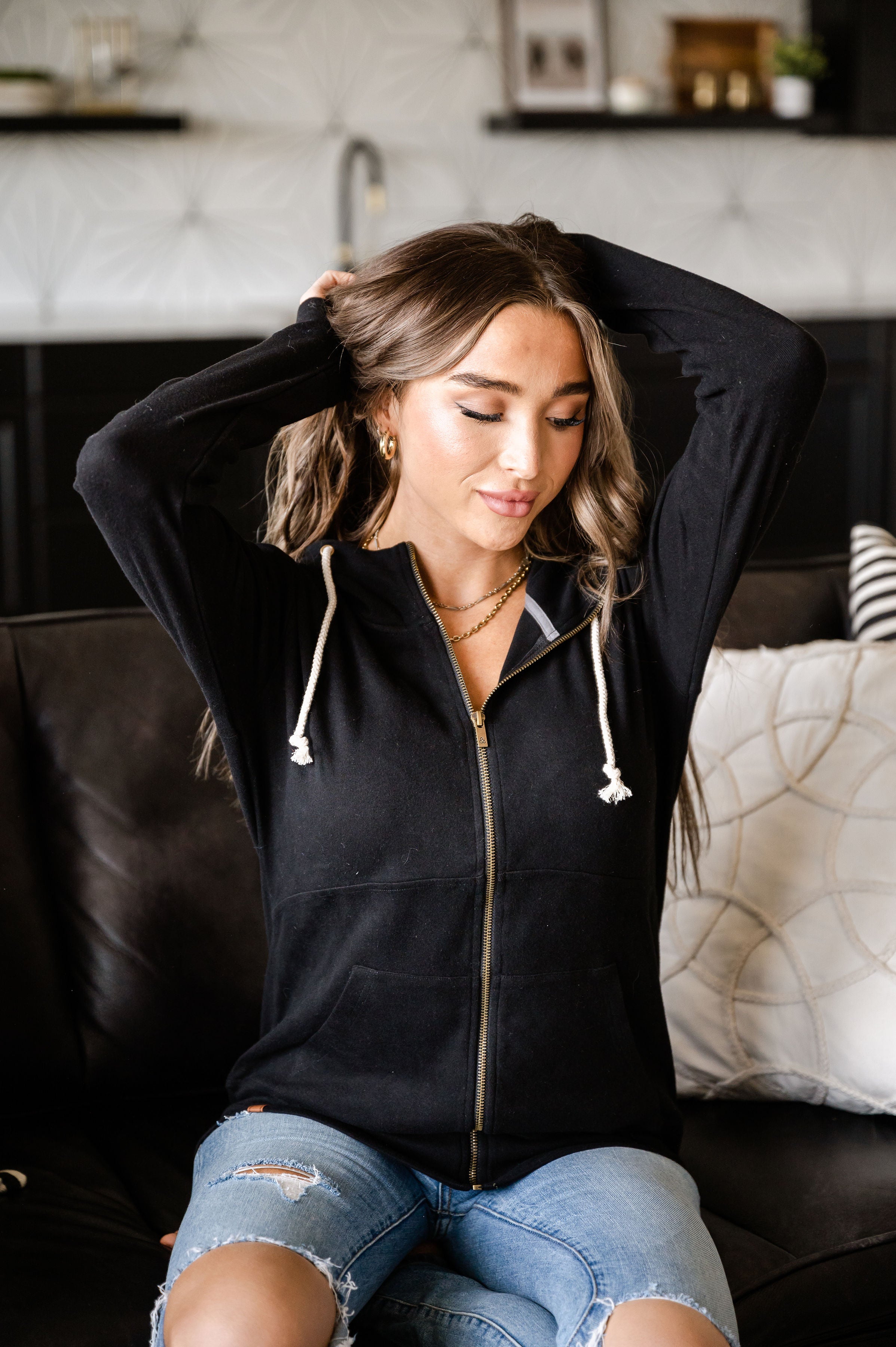 AVANDRESS★大人気★UNISEX AV OVERSIZED ZIP-UP BLACK STITCH ASOS DESIGN ultimate oversized sweatshirt in black | ASOS